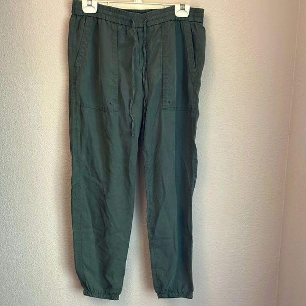 Gap size M green pants - Picture 1 of 6